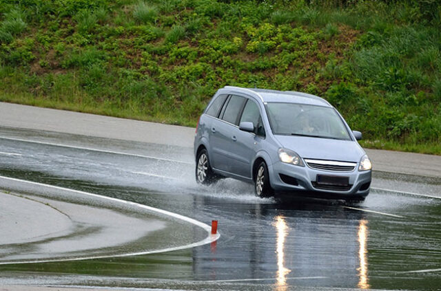 Brake Distance Calculator